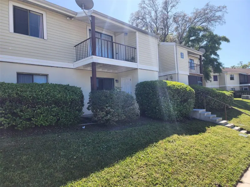 310 Cherokee Ct #F, FL