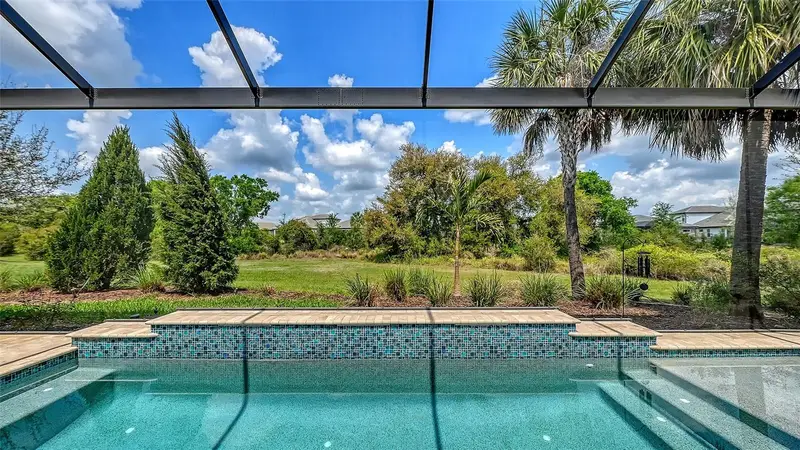 5018 Surfside Cir, FL