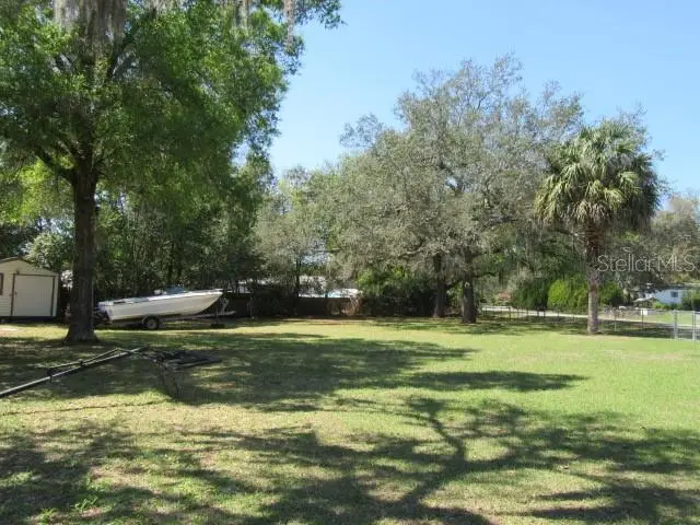 Se 102nd Court Rd, FL