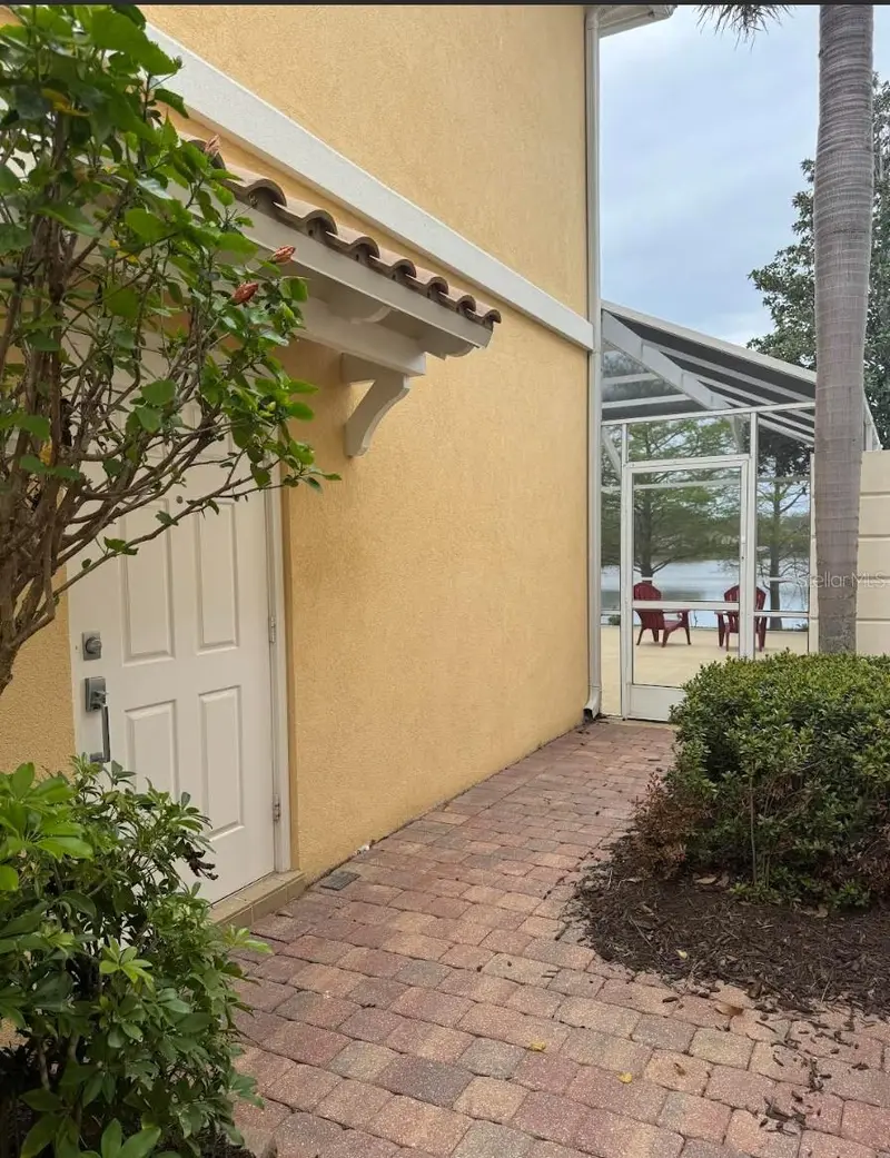 1430 Burgos Dr, FL