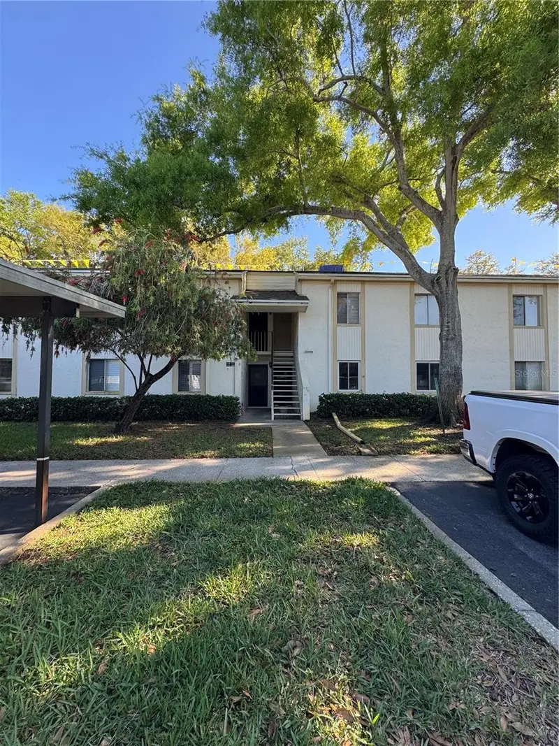 109 Pine Ct, FL