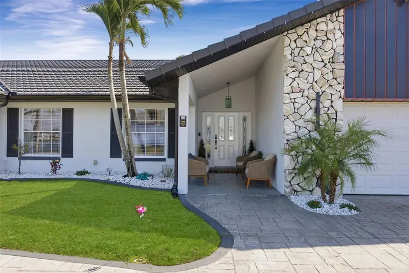 29 Se 10th Ave, FL
