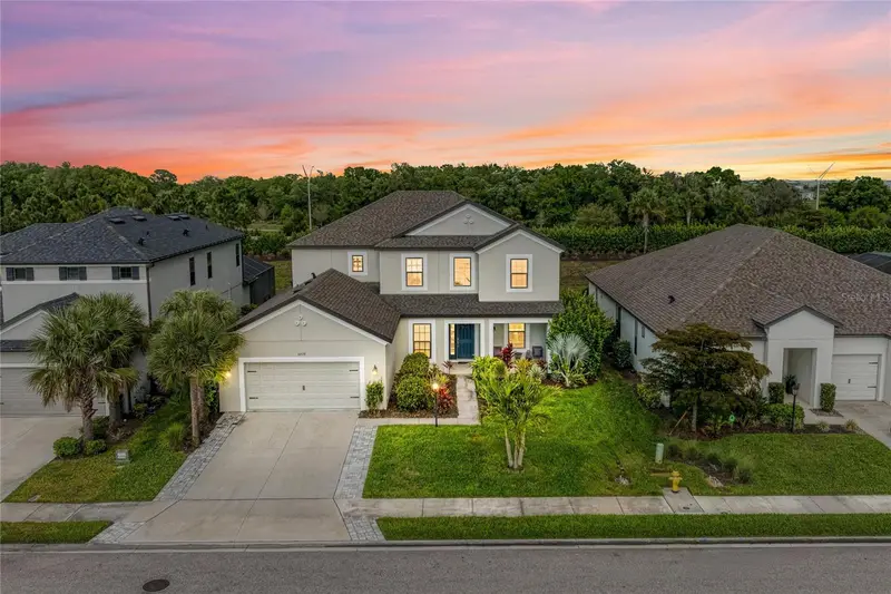 16528 Paynes Mill Dr, FL