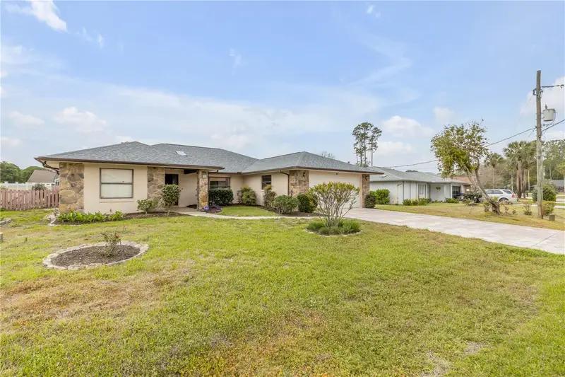 45 Webster Ln, FL