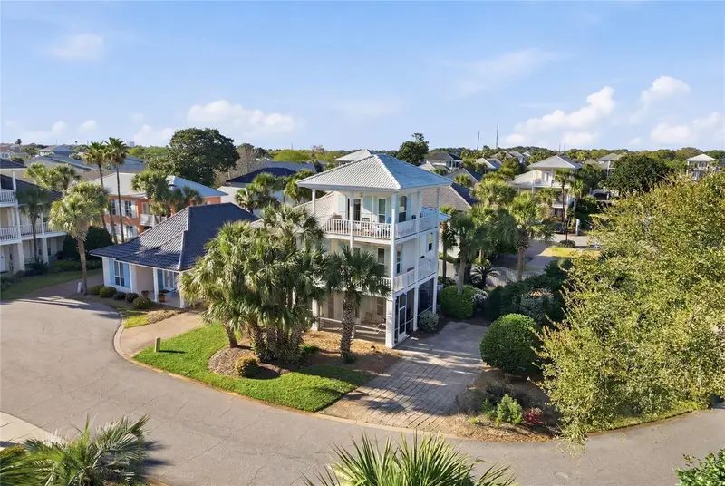 26 Topaz Cv, FL