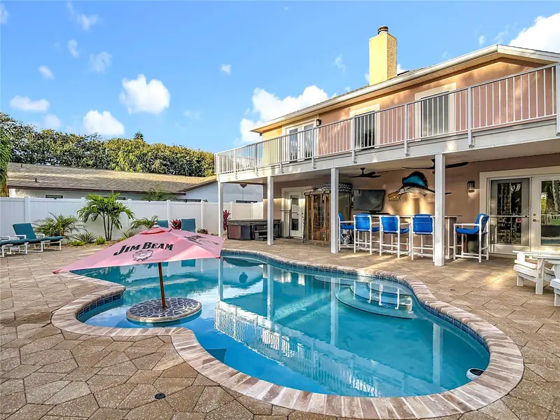 4508 Saxon Dr, FL