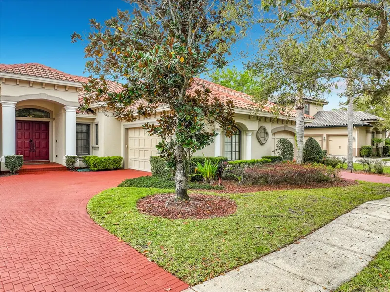587 Broadoak Loop, FL