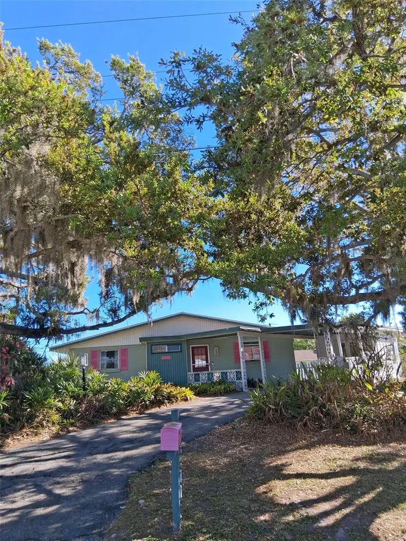 3372 Mayflower St, FL