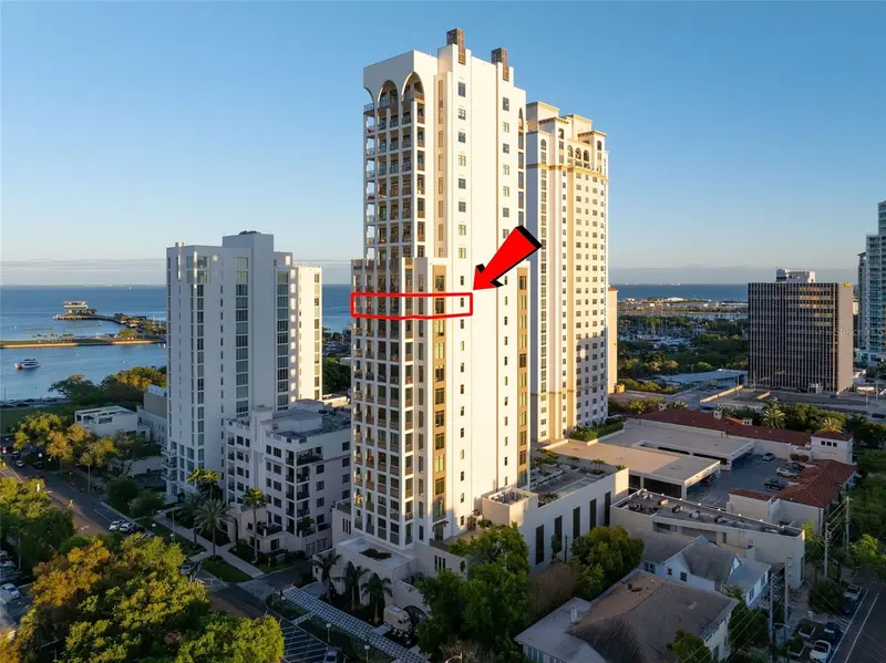 126 4th Ave Ne #1401, FL