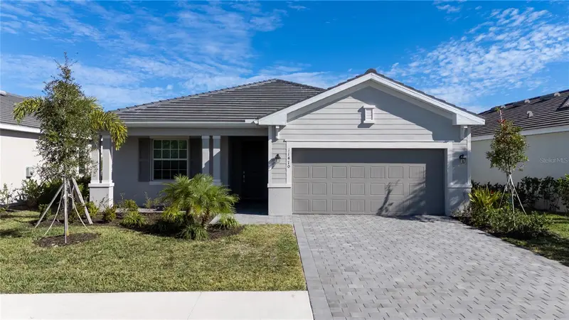 11470 Burgundy Dr, FL