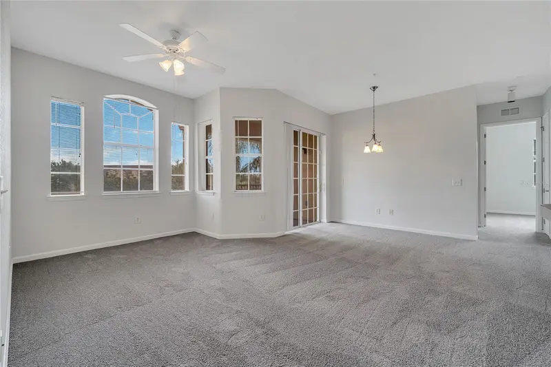 817 Terrace Ridge Cir #817, FL