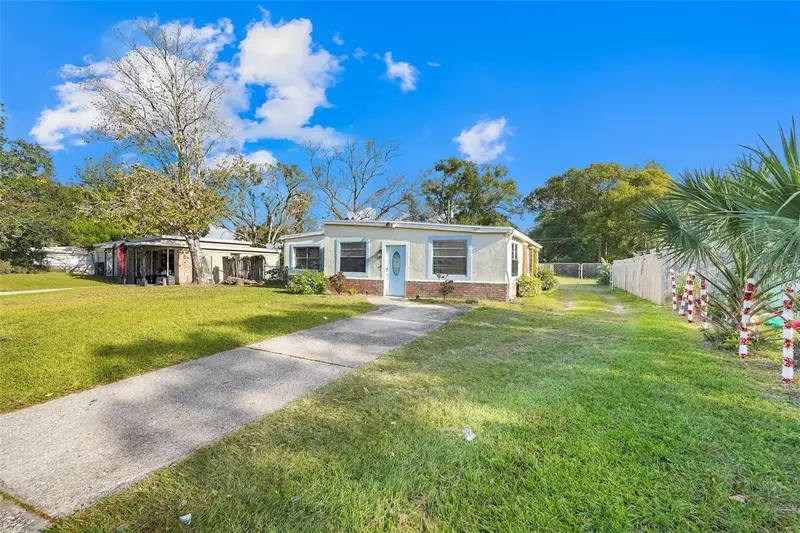 107 Garrison Dr, FL