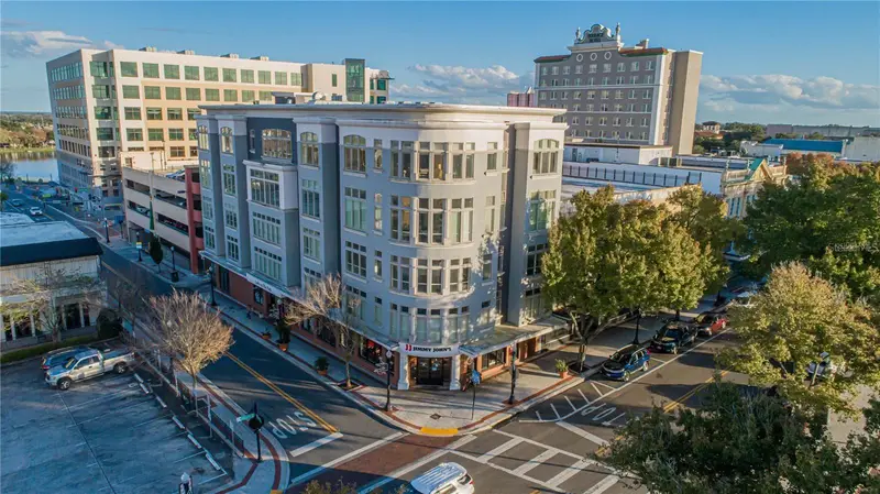 125 N Kentucky Ave #203, FL