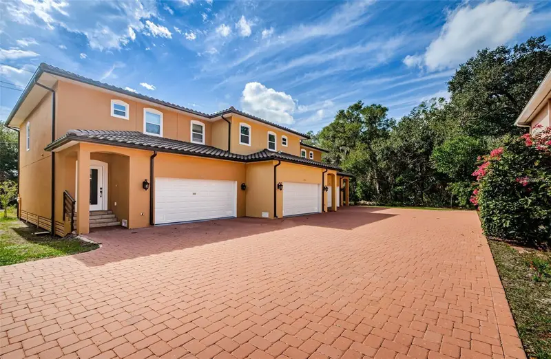 1954 Freedom Dr, FL