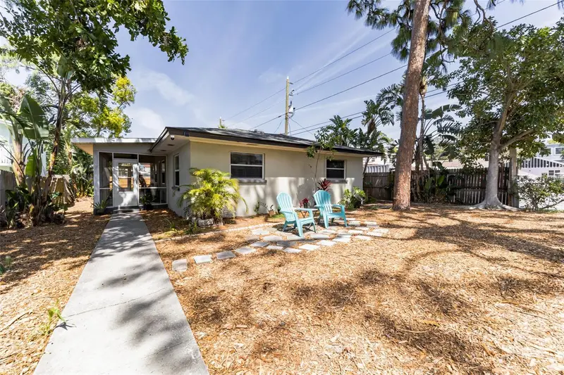 418 Lebeau St, FL