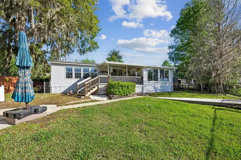 334 Paradise Cir, FL