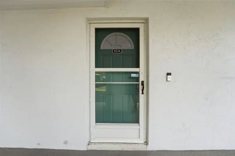3900 Roxane Blvd #10a, FL