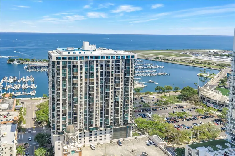 1 Beach Dr Se #1702, FL