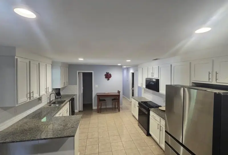 9989 Leahy Rd, FL