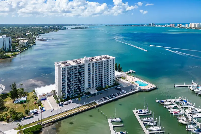 100 Pierce St #1205, FL