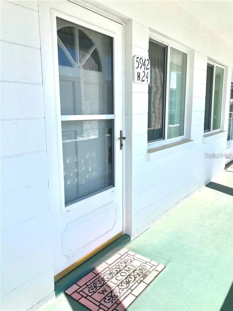 5942 Welcome Rd #H24, FL
