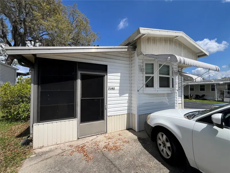 7392 International Cir, FL
