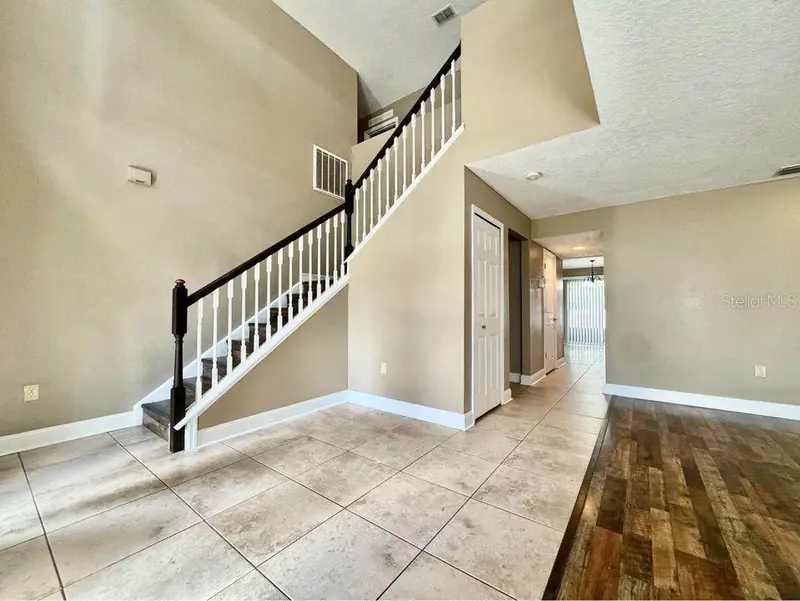 800 Clear Brook Ct, FL