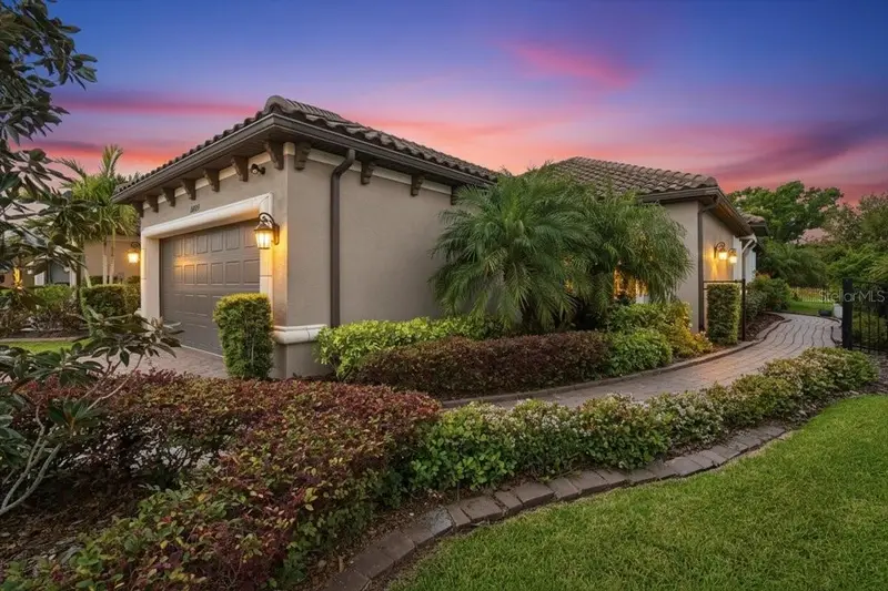 10225 Highland Park Pl, FL