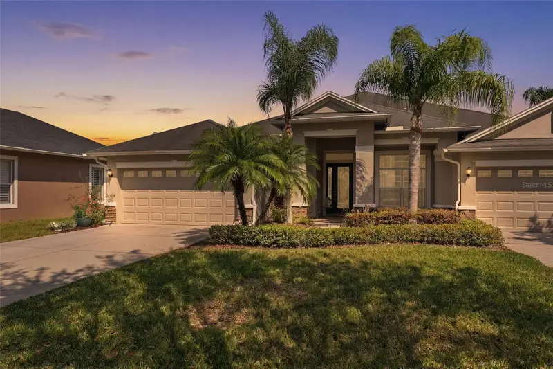 2732 Devonoak Blvd, FL