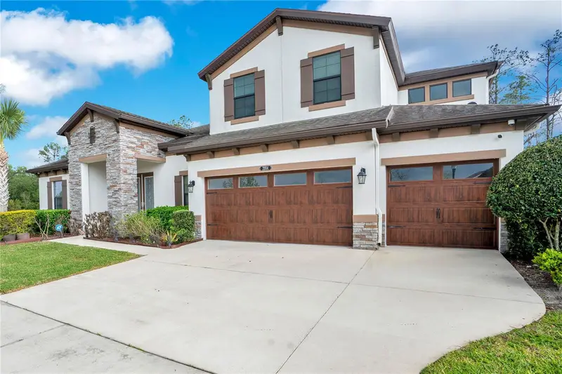 21914 Butterfly Kiss Dr, FL