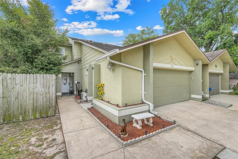 7196 Harbor Heights Cir, FL