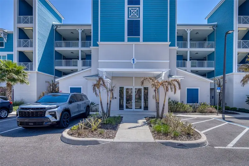 1 Riverwalk Dr #402, FL
