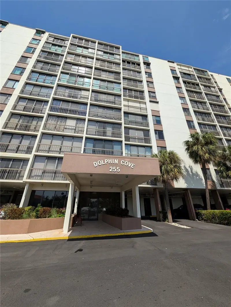 255 Dolphin Pt #505, FL