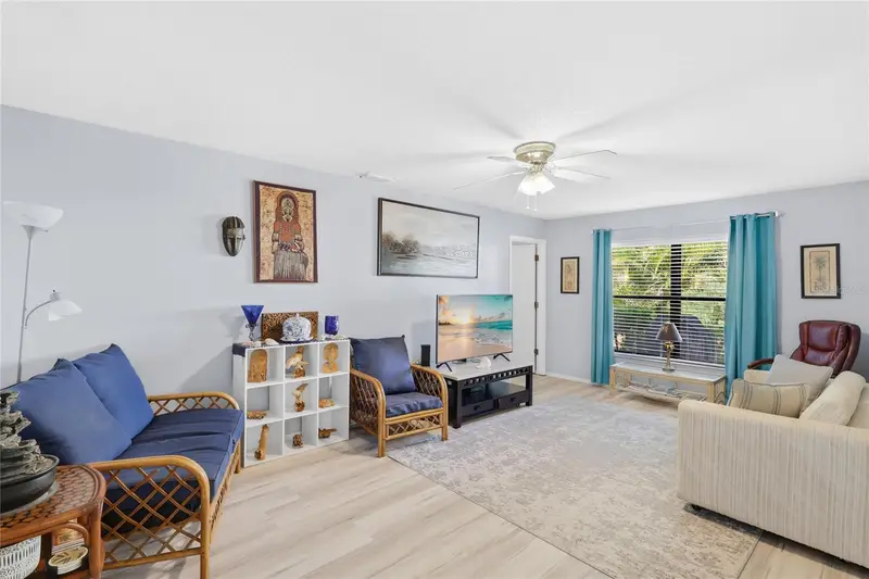 5406 11th Street Cir E, FL