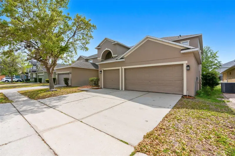 Avalon Lakes listing