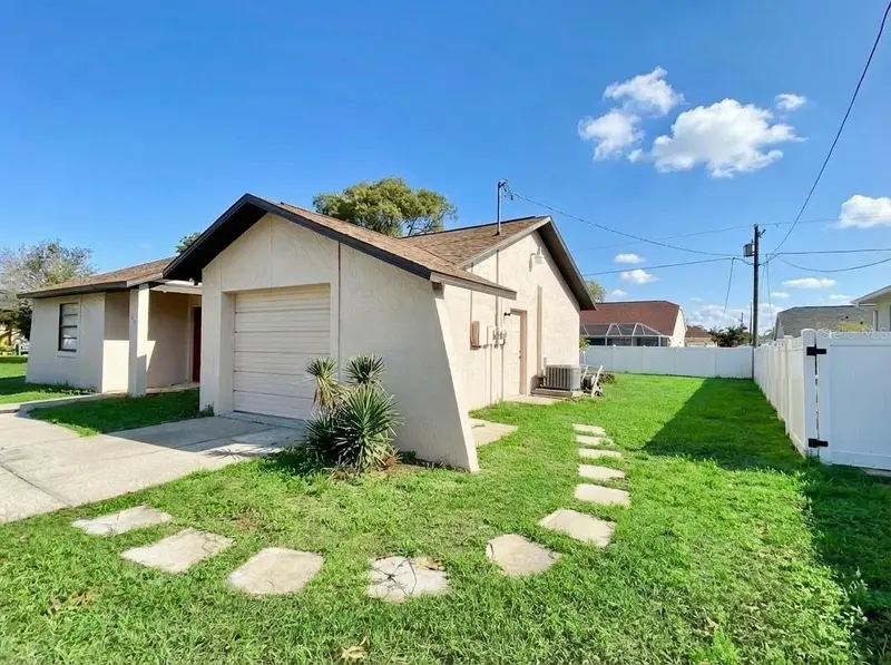 15468 Atwater Dr, FL