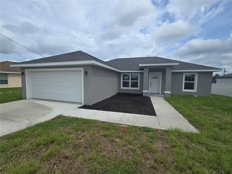 251 Chestnut Rd, FL