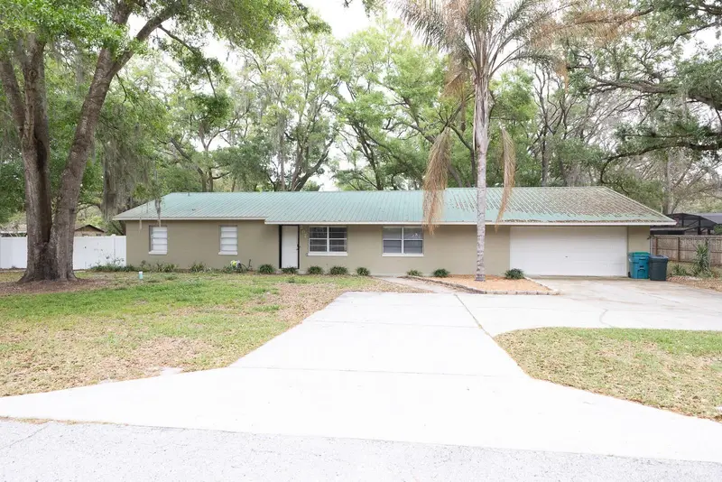 207 Mandarin Ln, FL