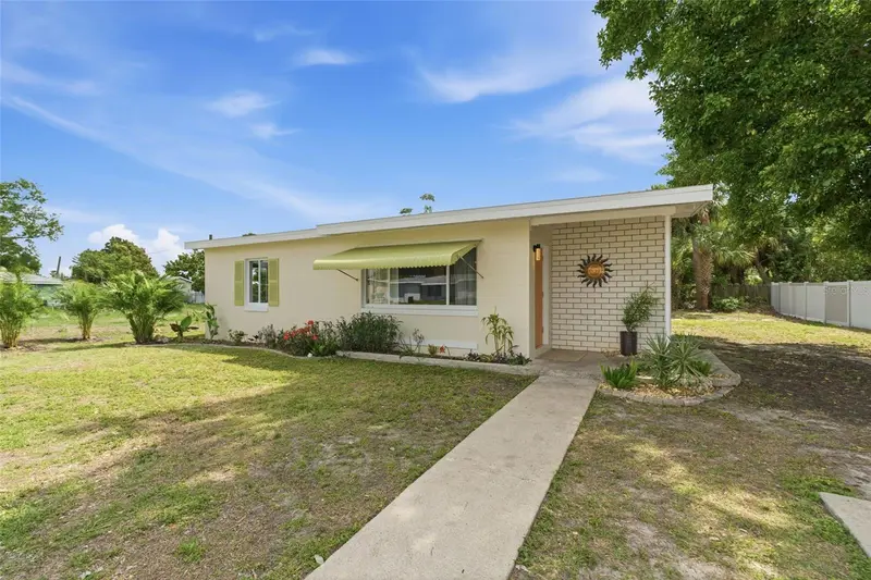 21921 Beverly Ave, FL