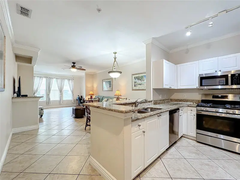 2724 Via Murano #615, FL