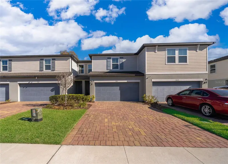 963 Robin Holly St, FL