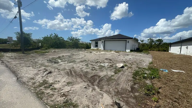 12266 Edwards Rd, FL
