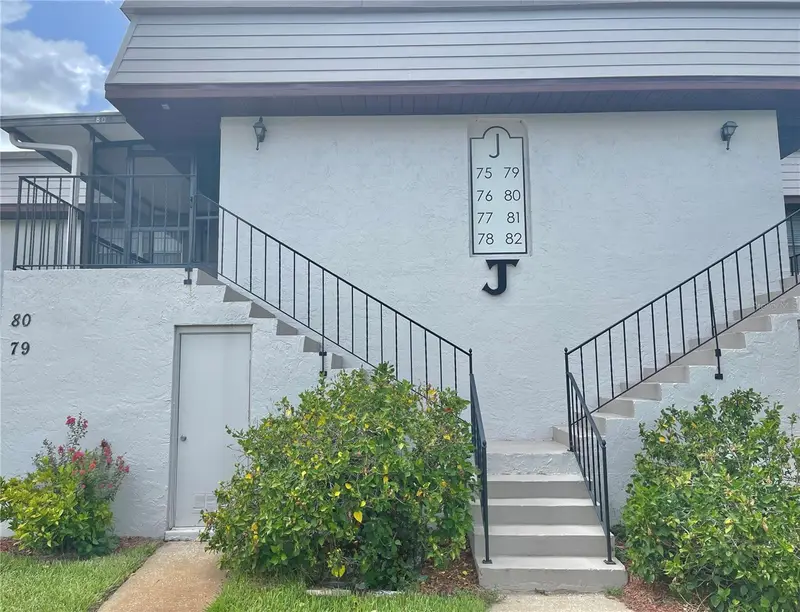80 Windtree Ln #203, FL