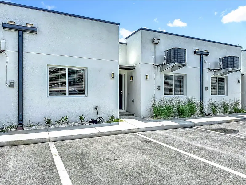 326 S Grosse Ave #2, FL