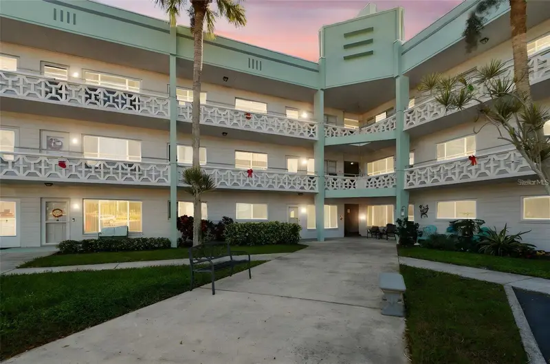 2455 Finlandia Ln #67, FL