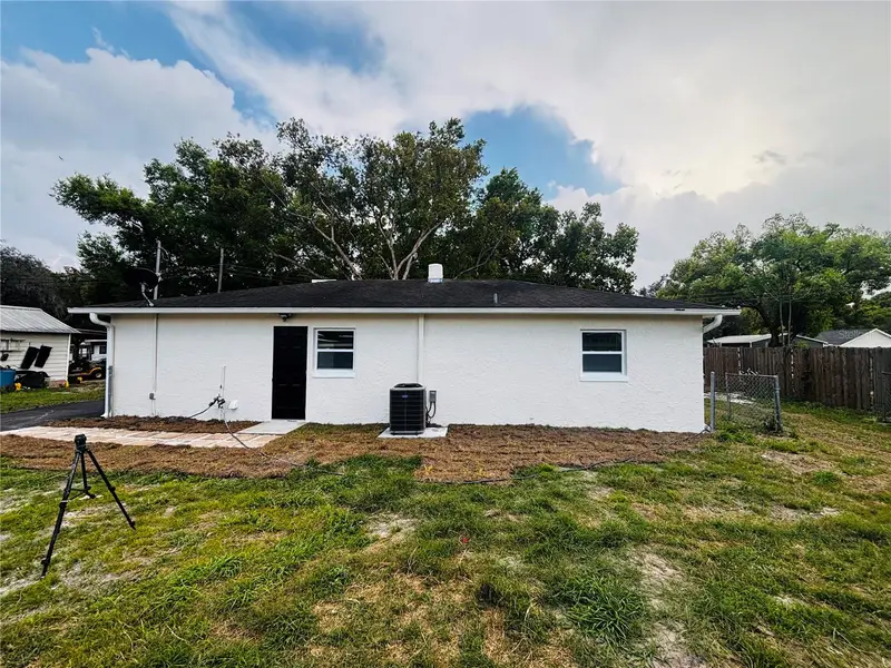 37421 Lupine Dr, FL