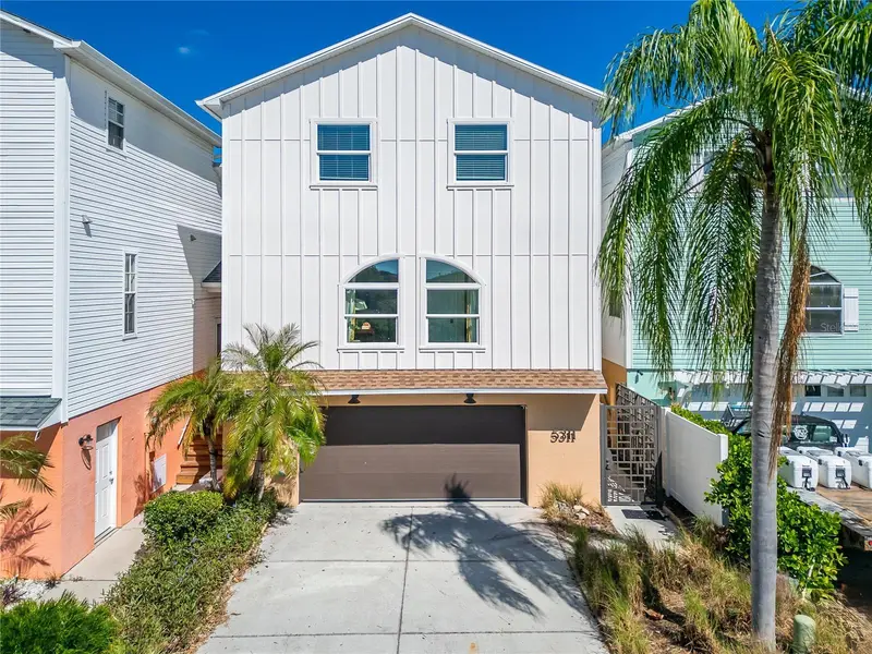5311 Boardwalk St, FL