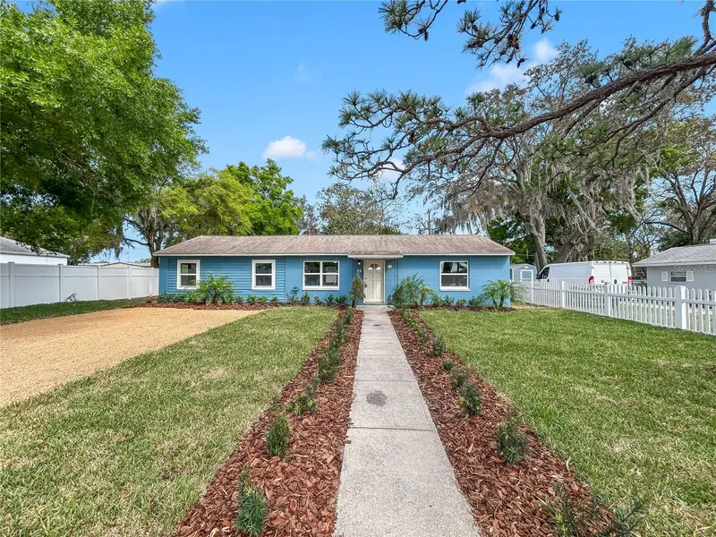 25 E Charlotte Ave, FL