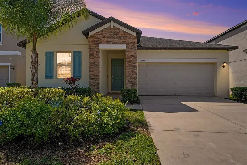 10641 Bahama Woodstar Ct, FL