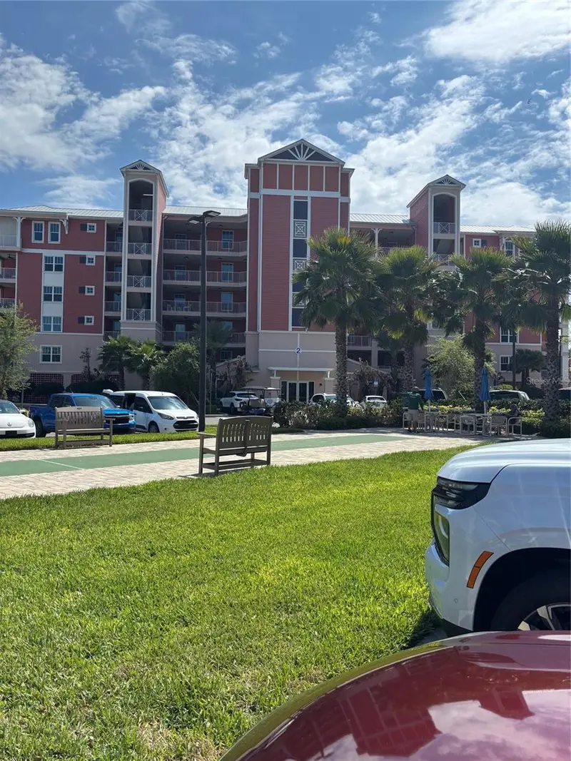 2 Riverwalk Dr #307, FL